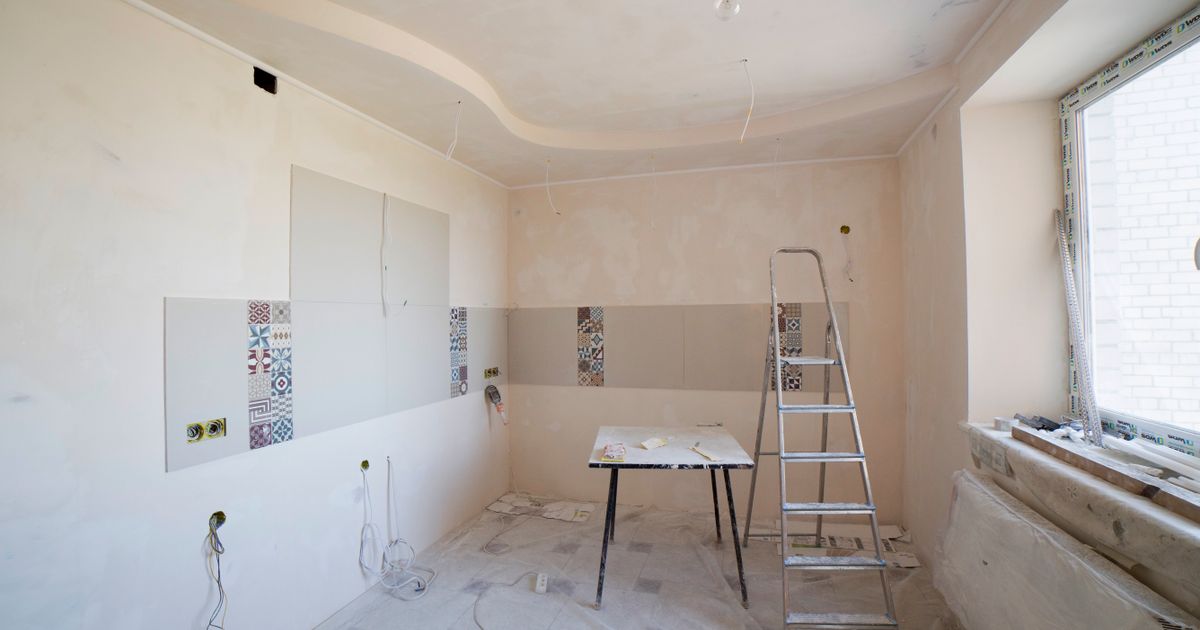 Gérer les déchets rénovation cuisine à Bruxelles